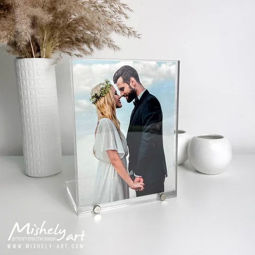 מעמד אקרילי עם תמונה אישית 15X20 ס"מ שקוף במראה יוקרתי